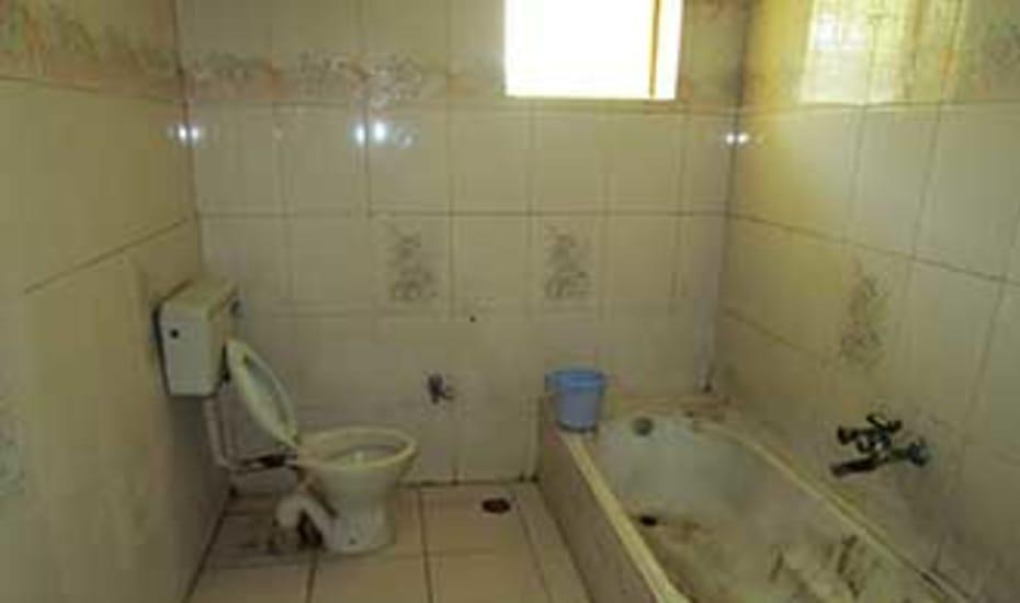 New Apsara Lodge Ongole Esterno foto